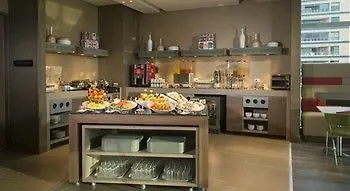 希尔顿欢朋酒店-哥伦比亚麦德林 4*, 麦德林