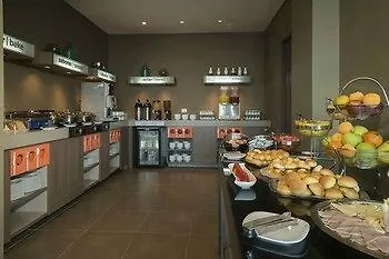 希尔顿欢朋酒店-哥伦比亚麦德林 4*, 麦德林 哥伦比亚