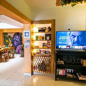 Adn Algo De Nosotros - Malaika Medellin