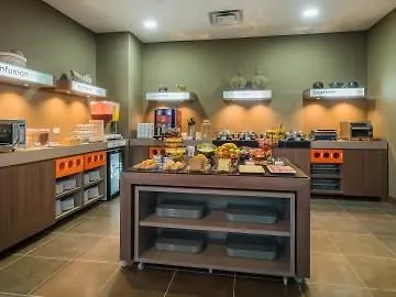 Hampton By Hilton Medellin Hotel