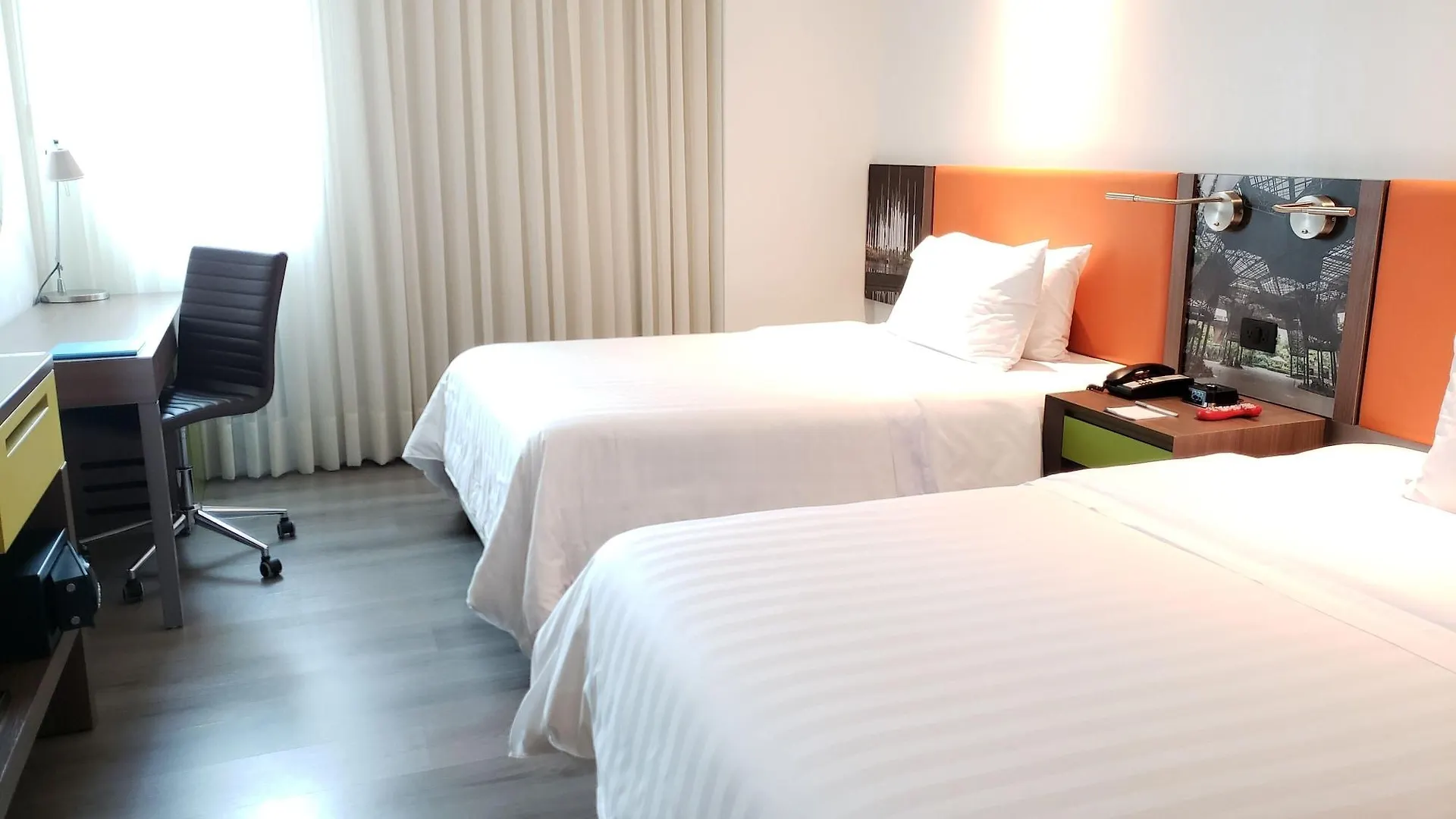 Hampton By Hilton Medellin Hotel 4*,