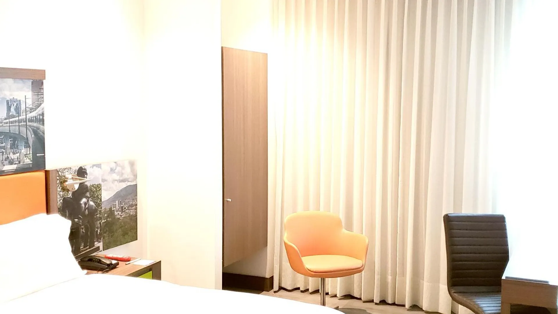 Hampton By Hilton Medellin Hotel