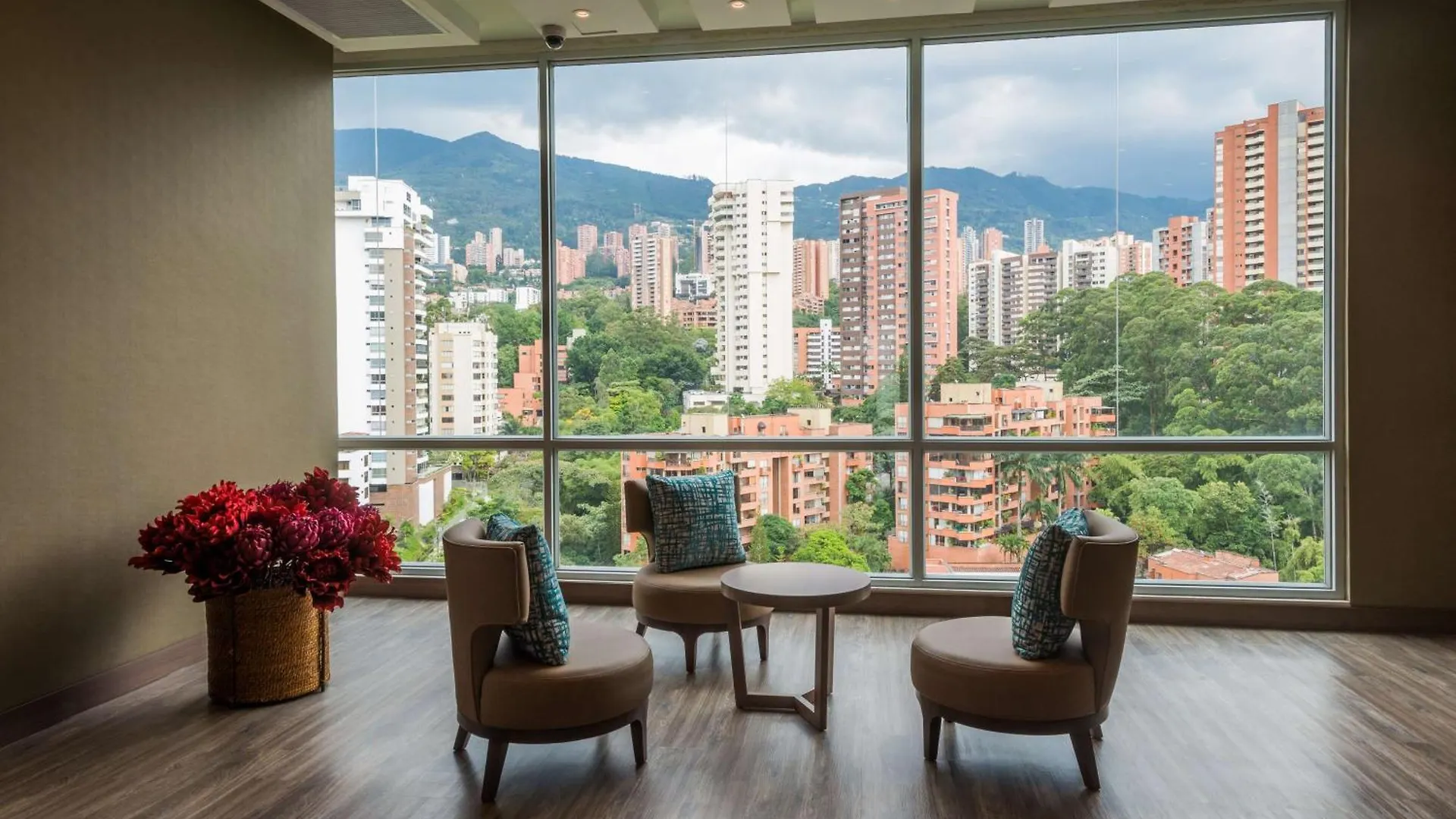 Hampton By Hilton Medellin Hotel