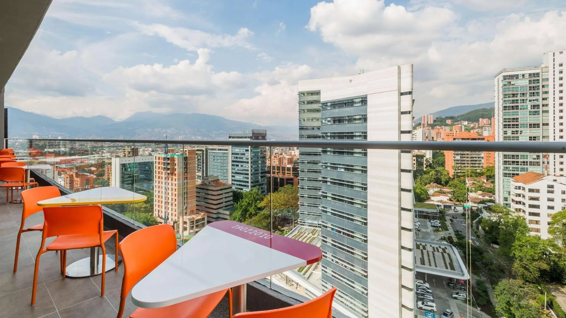 Hampton By Hilton Medellin Hotel 4*,  Colômbia