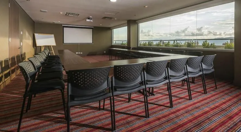 Hampton By Hilton Medellin Hotel 4*,