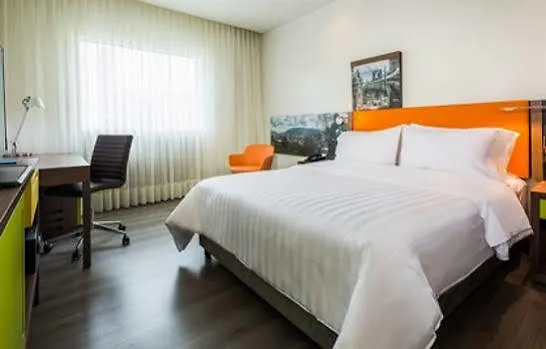 Hampton By Hilton Medellin Hotel