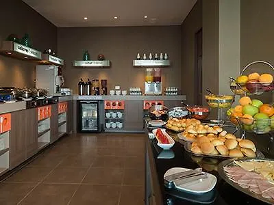 Hampton By Hilton Medellin Hotel Colombia